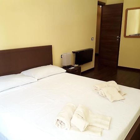 Il Coriandolo Hotel Roma Ngoại thất bức ảnh